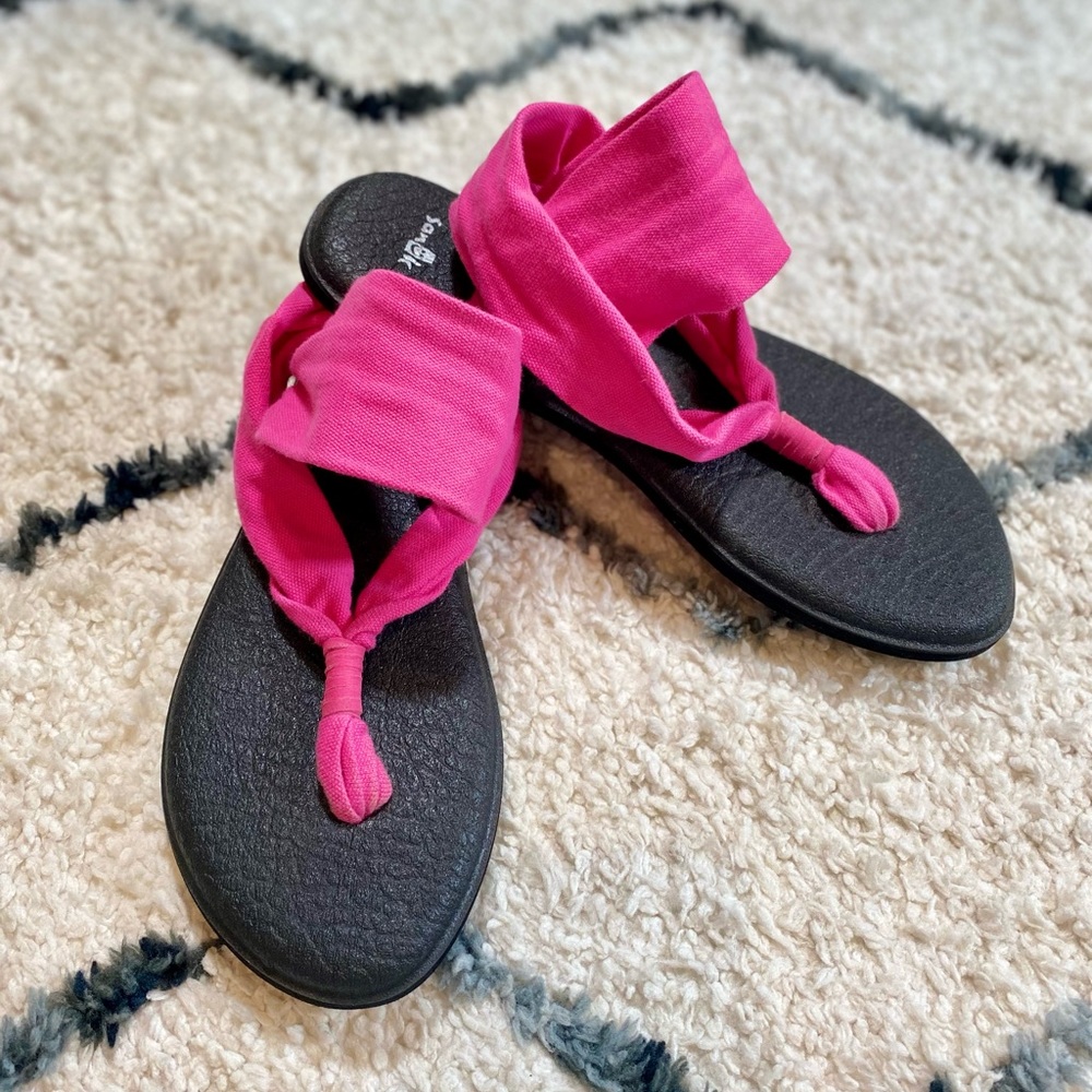 SALE🌟 Sanuk Women Yoga Sling 2 Sandals Pink Black